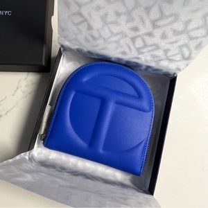 BRAND NEW IN BOX TELFAR WALLET - Painters Tape